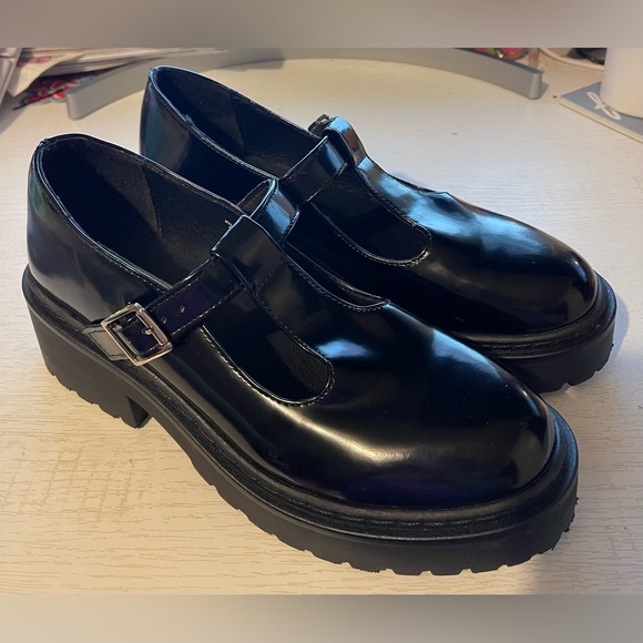 Steve Madden Mary Jane’s - Picture 2 of 5